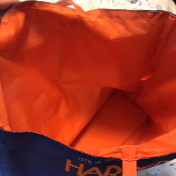 Two Estée Lauder shoulder bags - Picture 8 of 8